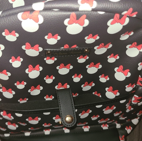 DISNEY MINNIE MOUSE LOGO LARGE BACKPACK BAG GREAT FOR TRAVEL SCHOOL AND MORE - Picture 10 of 13